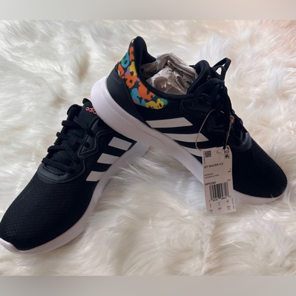 QT RACER 3.0 WOMENS ADIDAS SHOES